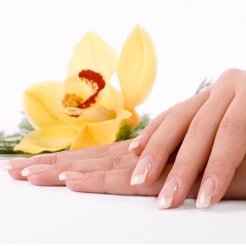 PREMIUM NAILS AND SPA - manicure